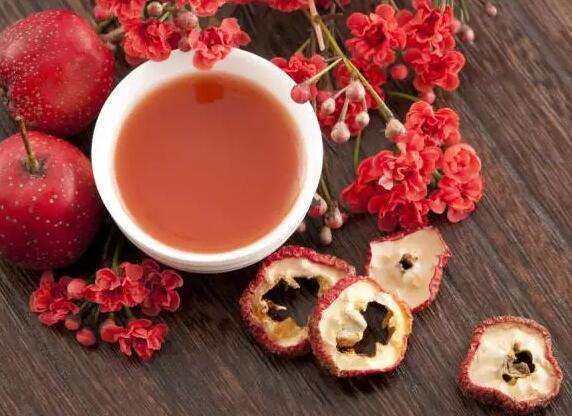 山楂泡水喝的功效，健康益處與養(yǎng)生之選，山楂泡水喝的養(yǎng)生功效，健康益處與養(yǎng)生選擇