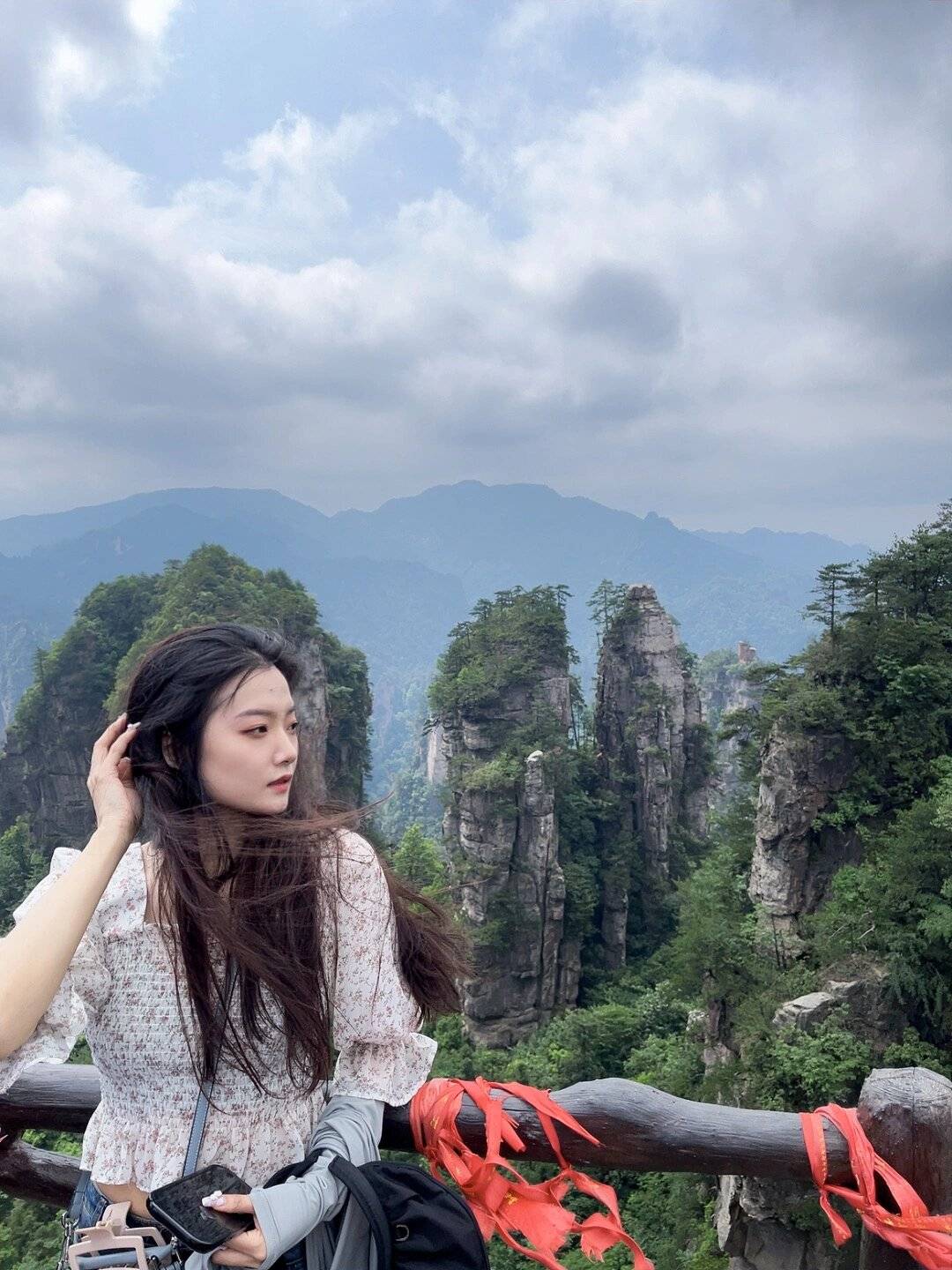 張家界十一月旅游指南，探尋秋季美景的最佳時(shí)機(jī)，張家界十一月秋日探秘，秋季美景旅游指南