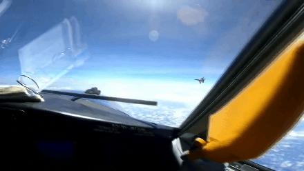 殲16百度百科，深度解析中國新一代多用途戰(zhàn)斗機，深度解析，中國新一代多用途戰(zhàn)斗機殲-16的百科全書介紹